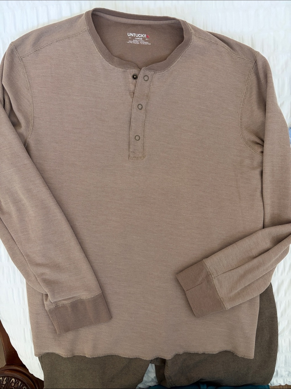 UnTUCKit Schrock Tan L/S Knit Shirt. Crewneck 2/Henley Style Snaps.